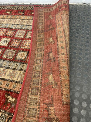 Traditional Red Royal Persian Carpet 116cm x 166cm