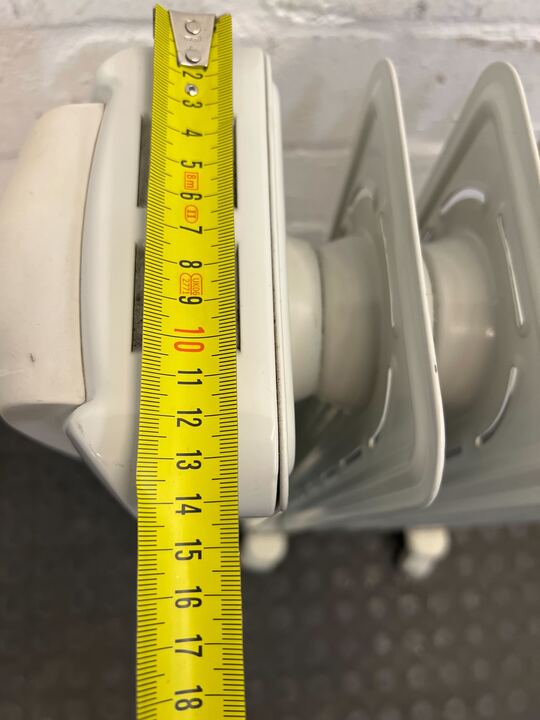 DeLonghi Small Electric Heater (KH770715) - PRICE DROP