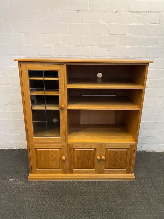 Oak Wooden Wall Cabinet with Three Cupboards (Width: 126cm)(Height: 137cm)