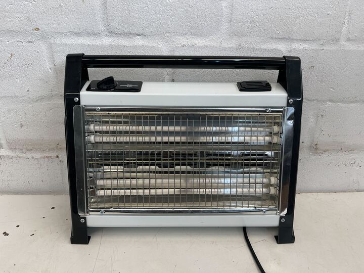 HomeStar Black & White Quartz Heater (Model: HS-106F-1)