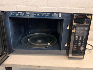 Samsung Black Microwave (Model: ME011M1)