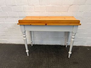 Modern 1890s Styled Wooden Dressing Table (Width: 100cm)(Heigh: 78cm)