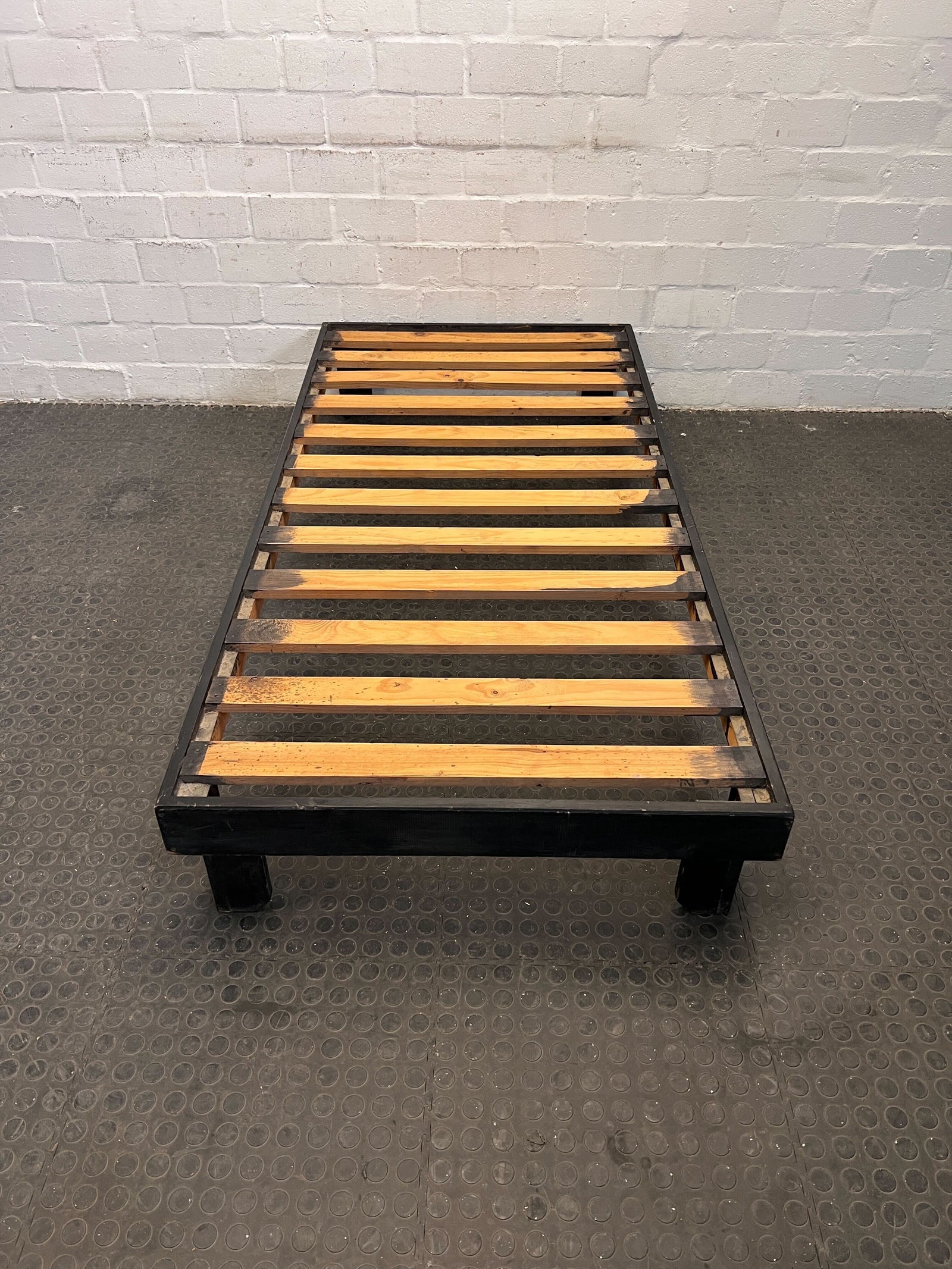 Farmer Black Single Wooden Bed Frame