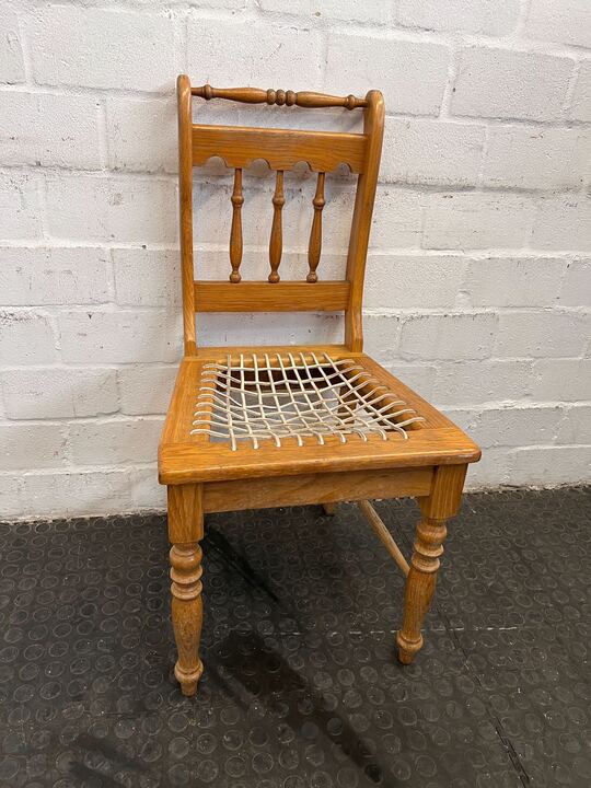 Riempie Old Fashioned Style Dining Room Chairs - PRICE DROP - 2ndhandwarehouse.com