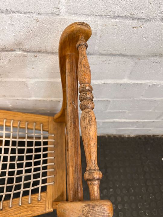 Riempie Old Fashioned Style Dining Room Chairs - PRICE DROP - 2ndhandwarehouse.com