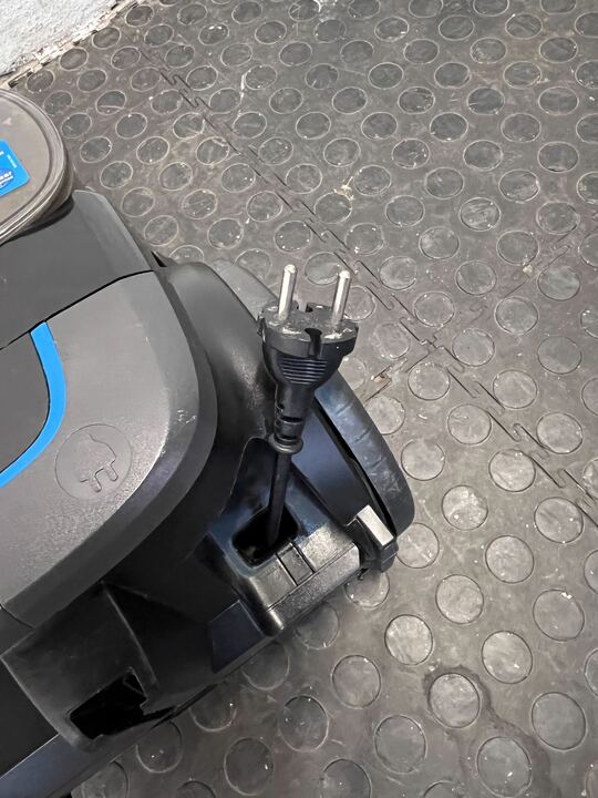 Philips PowerCyclon 5 Vacuum Cleaner (PowerPro Compact) - 2ndhandwarehouse.com