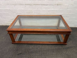 Classic Wooden Coffee Table with Two Glass Trays (Width: 140cm)(Height: 46cm)