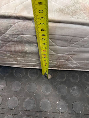 DualFlex King Sized White Patterned Mattress (Stained with Tears) - 2ndhandwarehouse.com