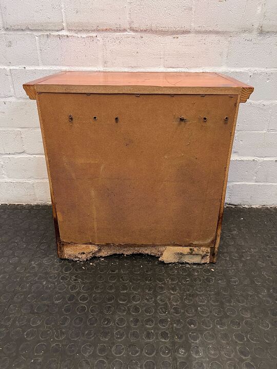 Genuine Bassett Carved Wooden Bedside Table (Wood Chipped Back) (Width: 62cm)(Height: 61cm)