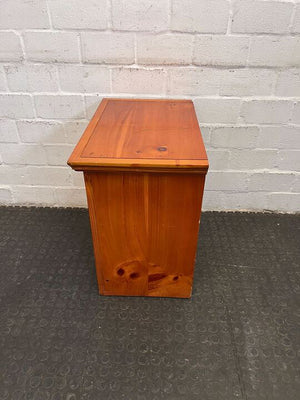 Genuine Bassett Wooden Carved Bedside Table (Width: 61cm)(Height: 61cm)