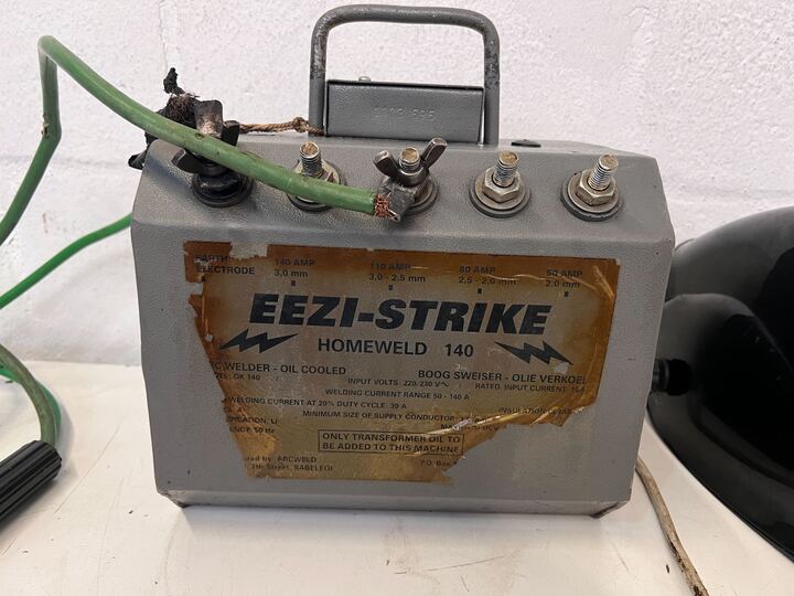Eezi-Strike Homeweld 140 Welding Machine with Disston Helmet