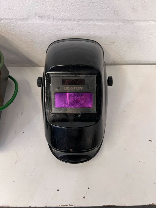 Eezi-Strike Homeweld 140 Welding Machine with Disston Helmet