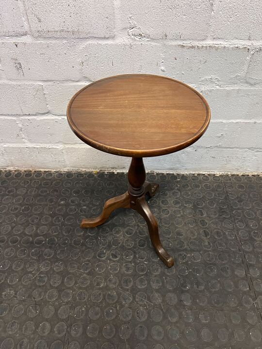 Antique Wooden Round Wine Side Table (Width: 30cm)(Height: 46cm)