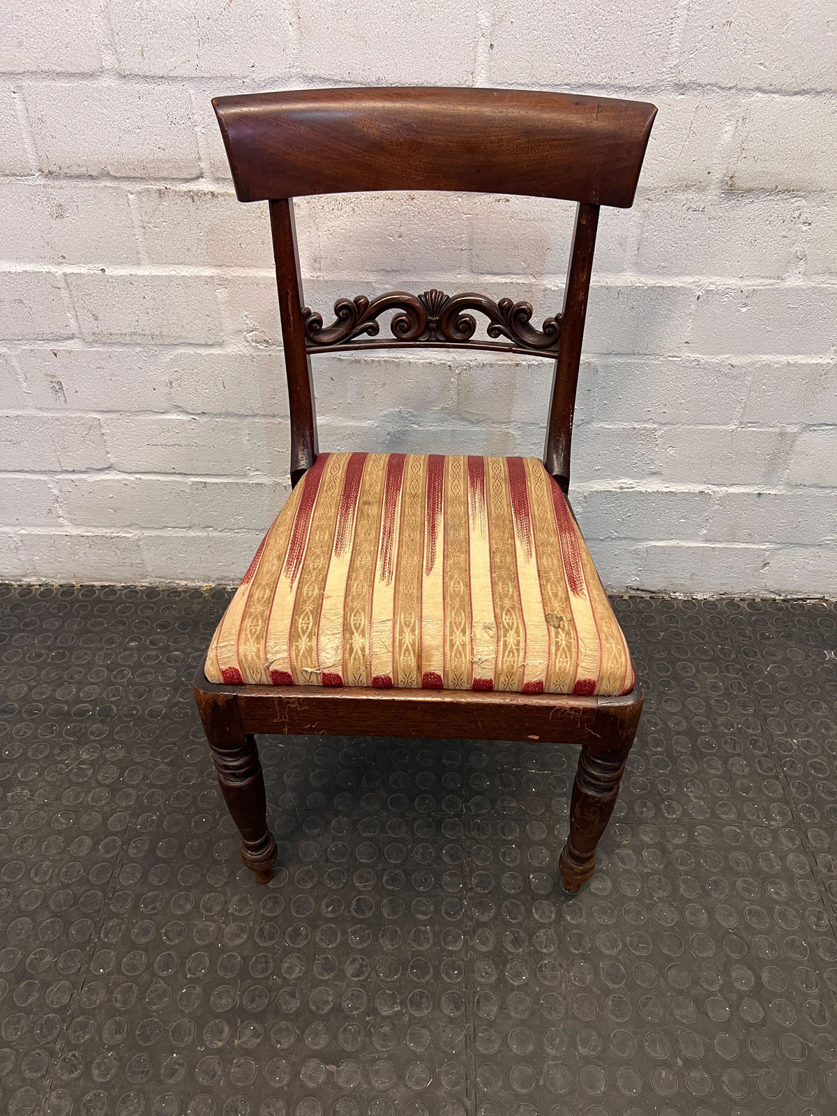 Rosewood William IV Styled Cushioned Dining Chair - PRICE DROP - 2ndhandwarehouse.com