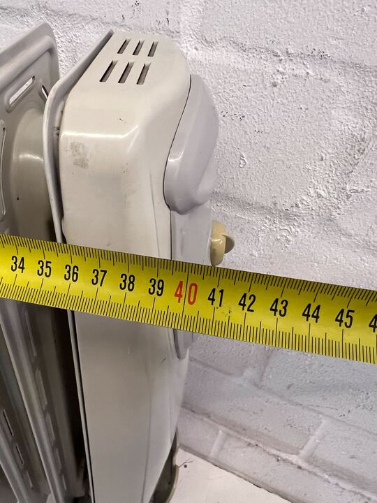 DeLonghi Oil Fin Heater (KH590920) - PRICE DROP