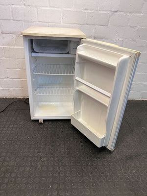 LG White Bar Fridge (Model: GR-131SF) (Scuffed)