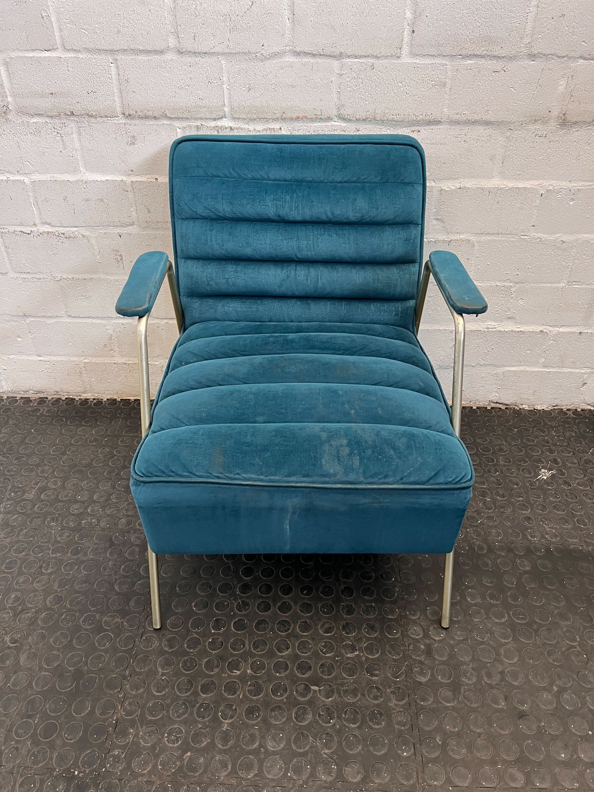 GrandGold Turquoise Velvet One Seater Couch (Few Marks)