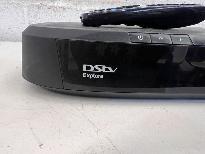 DSTV Explora Decoder with Remote - PRICE DROP
