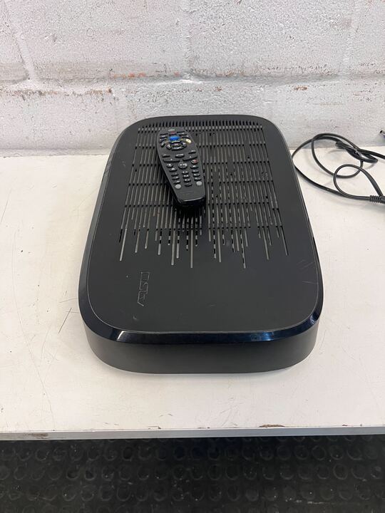 DSTV Explora Decoder with Remote - PRICE DROP