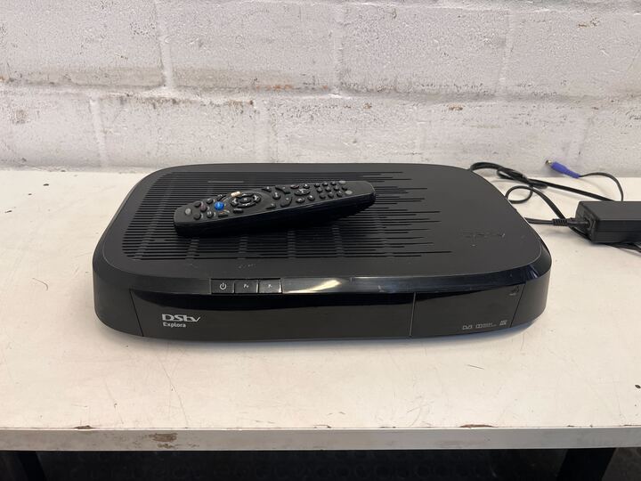 DSTV Explora Decoder with Remote - PRICE DROP