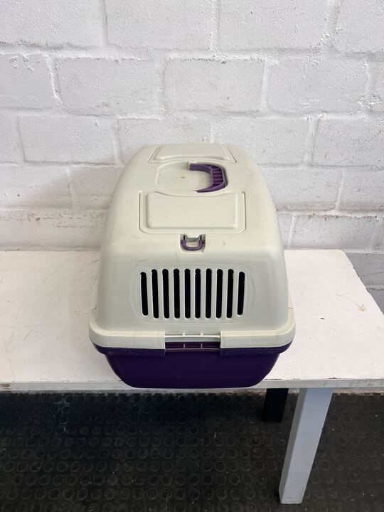 Purple & White Pet Carrier Basket (Width: 55cm)(Height: 35cm) - 2ndhandwarehouse.com