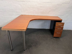 Light Brown L-Shape Wooden Desk with Three Drawer Credenza (Width: 190cm)(Height: 77cm)