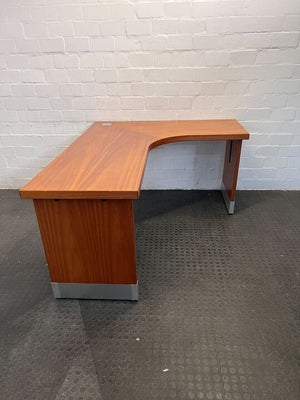 L-Shape Brown with Steel Base Desk (Width: 174cm)(Height: 76cm)