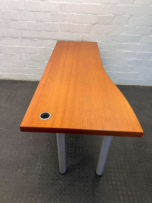 L Shaped Light Brown Desk with Steel Base (Width: 175cm)(Height: 76cm)