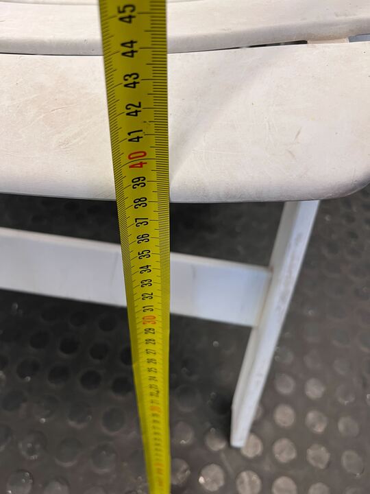 Vintage Styled Firm White Outdoor Foldable Garden Chair - 2ndhandwarehouse.com