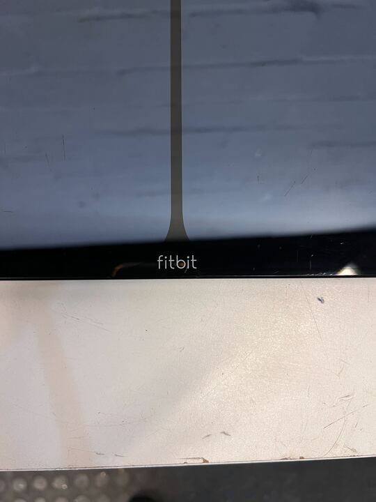 Fitbit Battery Powered Smart Scale (Model: No: FB202)
