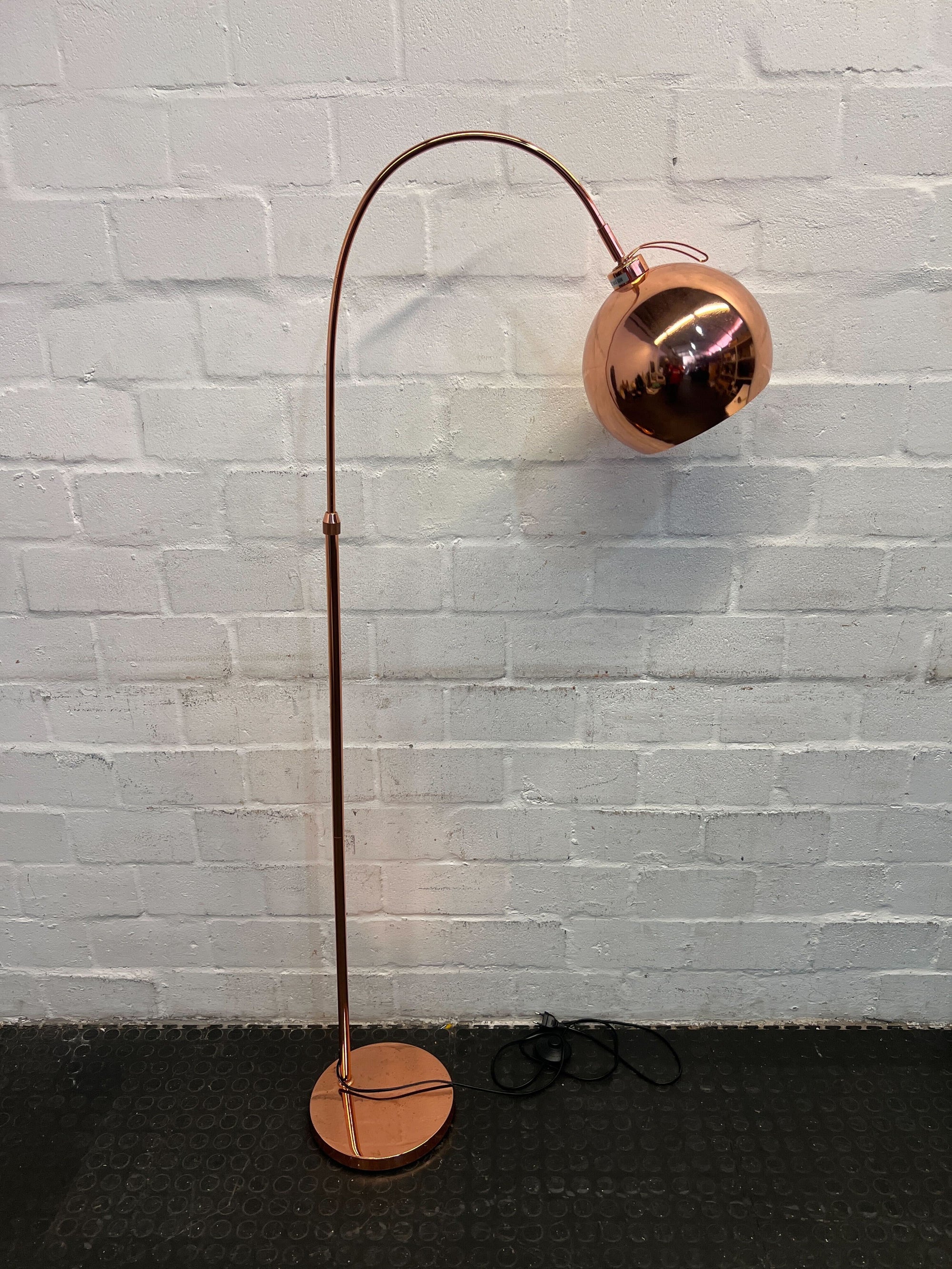 Arched Copper Styled Bronze Standing Lamp with Ball Head