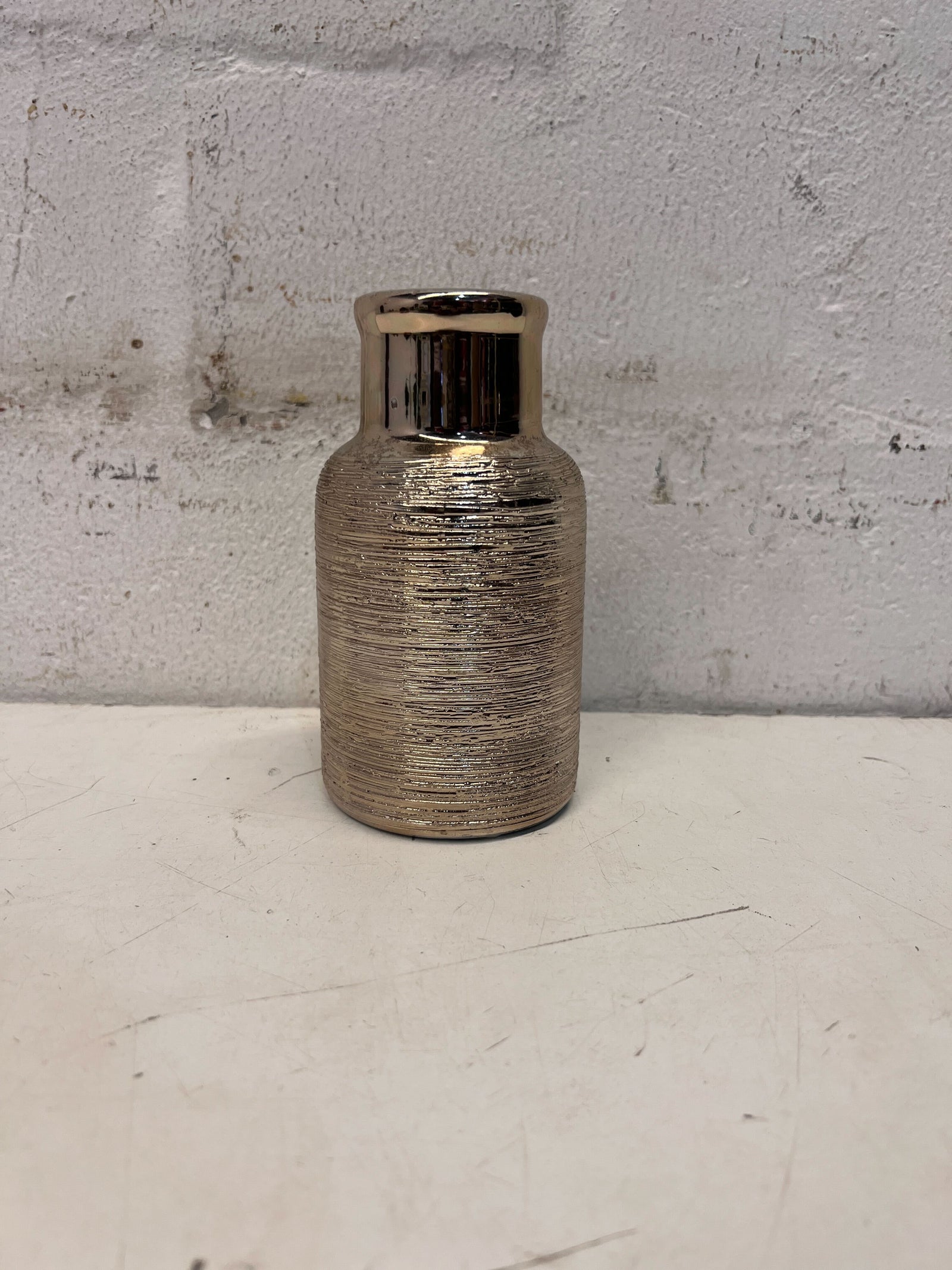 Milan Styled Golden Decorative Vase (Width: 7cm)(Height: 21cm)