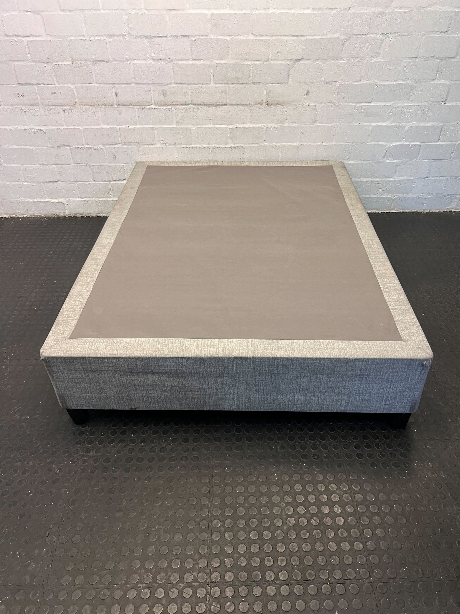 Gravel Gradient Gray Double Bed Base