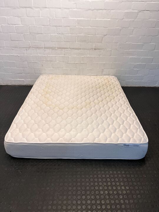 ErgoRest Curve White Queen Sized Mattress (Minor Stained) - 2ndhandwarehouse.com