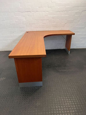 L-Shape Brown Office Desk with Steel Leg (Width: 210cm)(Height: 76cm)