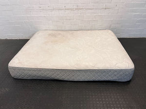 Hotelier Truform Bedding White Queen Size Mattress (Stained)