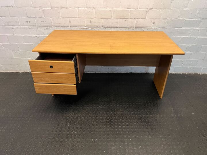 Light Brown Wooden Office Desk with Three Handless Drawers (Width: 150cm)(Height: 72cm)