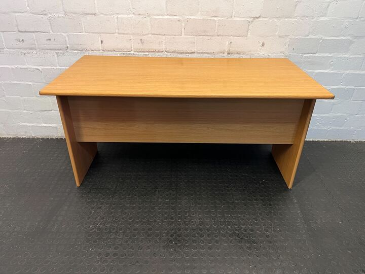 Light Brown Wooden Office Desk with Three Handless Drawers (Width: 150cm)(Height: 72cm)
