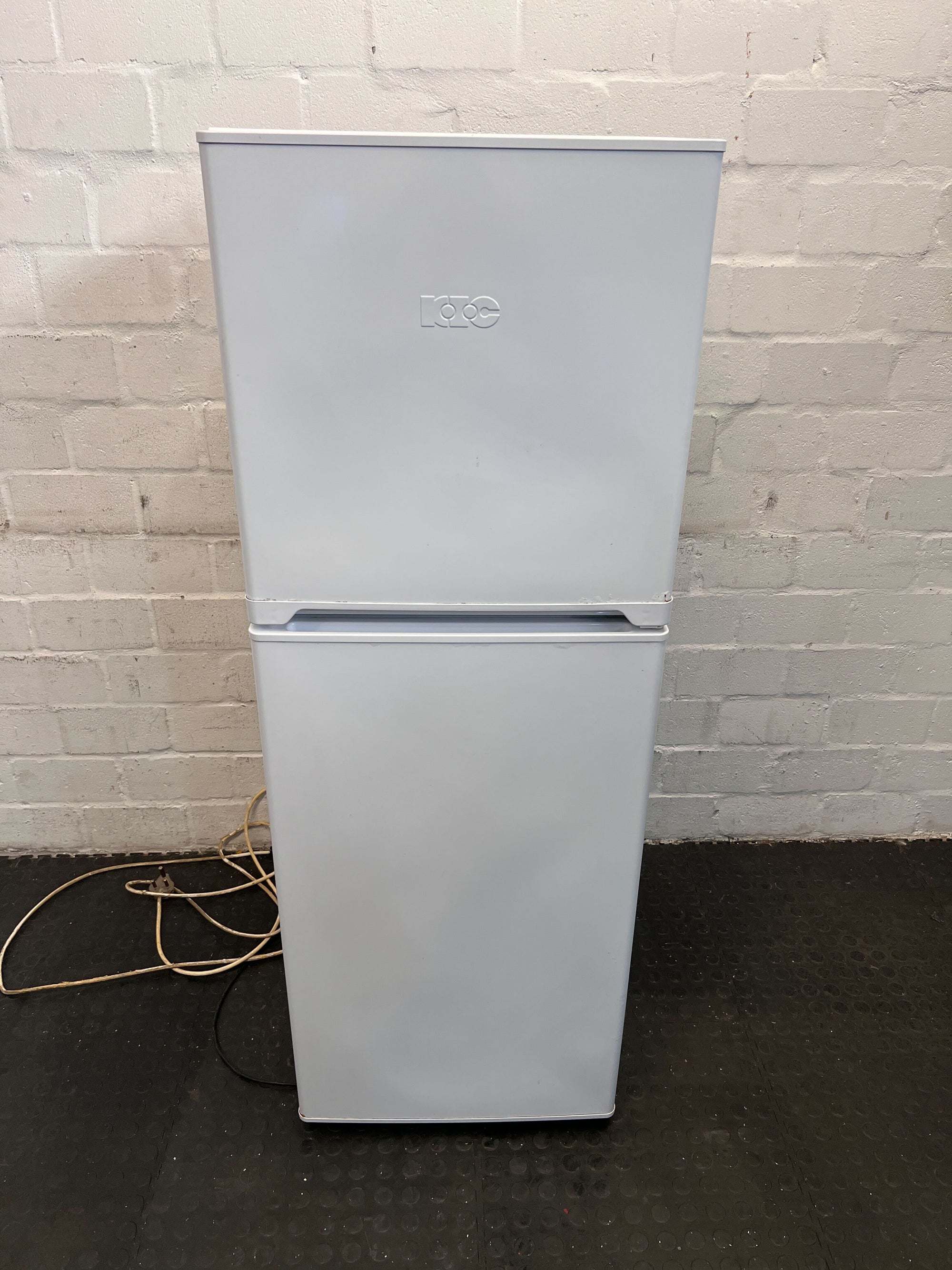 KIC White Refrigerator - Compact Fridge Freezer