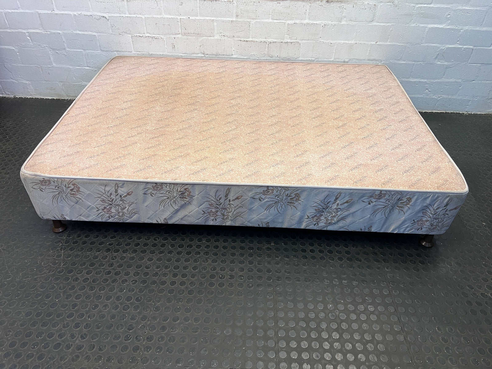 Plush Double Base - Floral Pattern, Silver/Peach, Fabric Cover - REDUCED