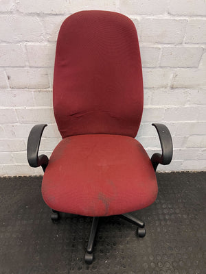 Comfortable Burgundy Office Chair with Armrests – Slight Wear