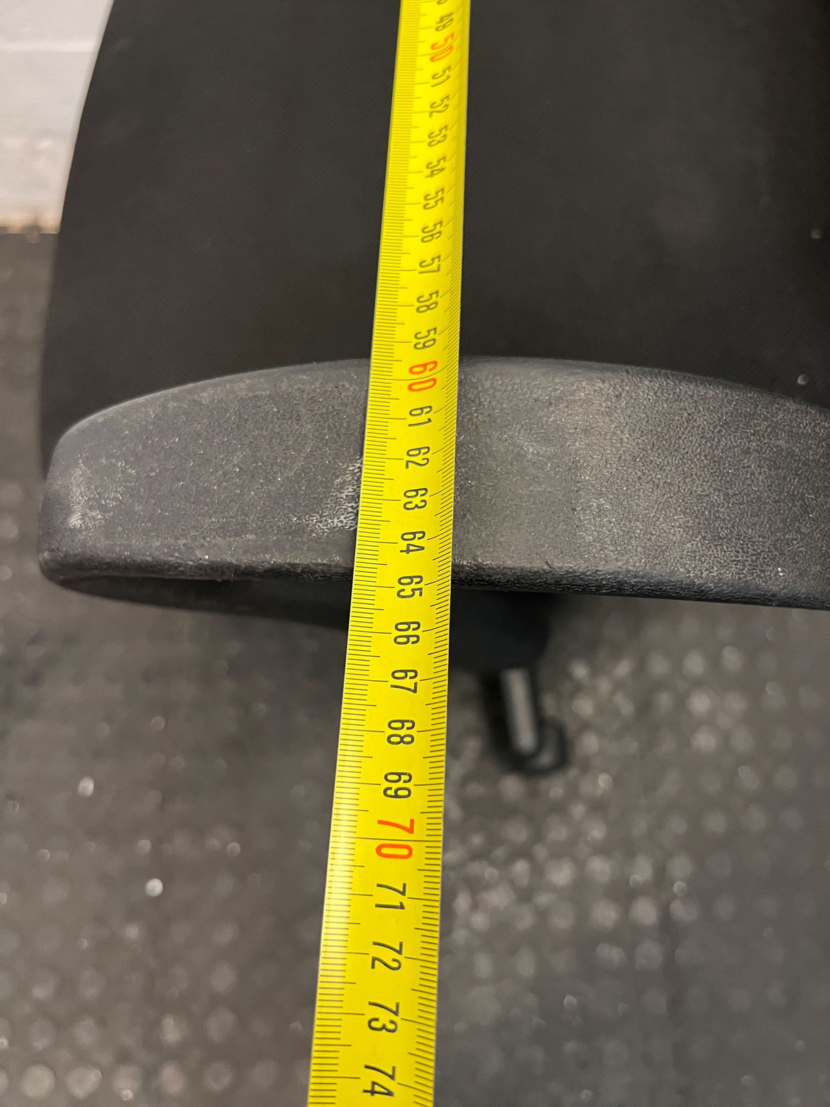 Comfortable Black Office Chair with Adjustable Features - Used