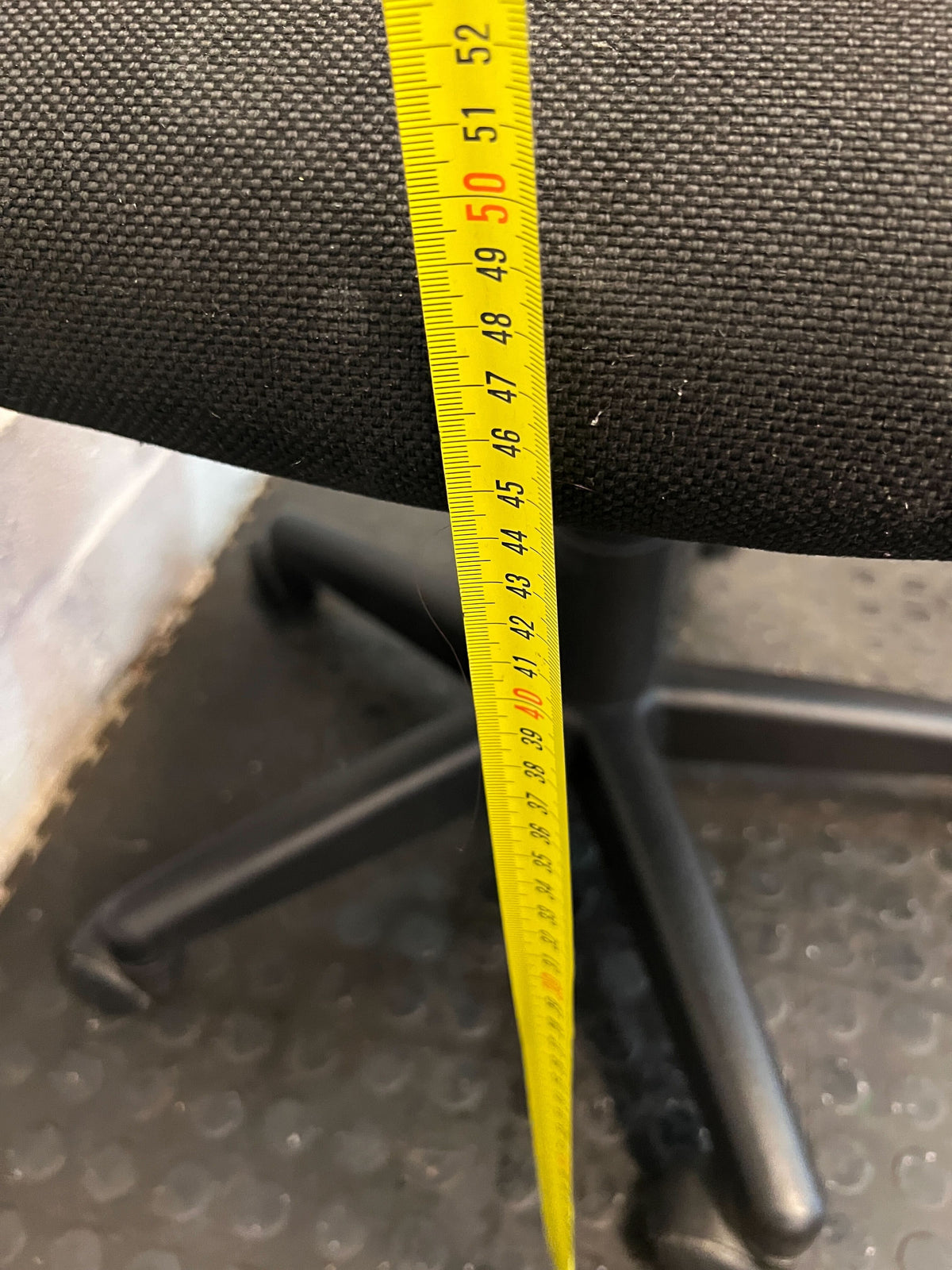 Comfortable Black Office Chair with Adjustable Features - Used