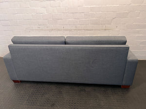 Stylish Grey Fabric Couch with Solid Wood Legs – Modern Comfort