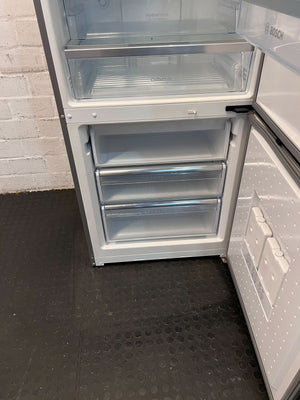 Bosch Stainless Steel Fridge with Energy Efficiency – Excellent Condition