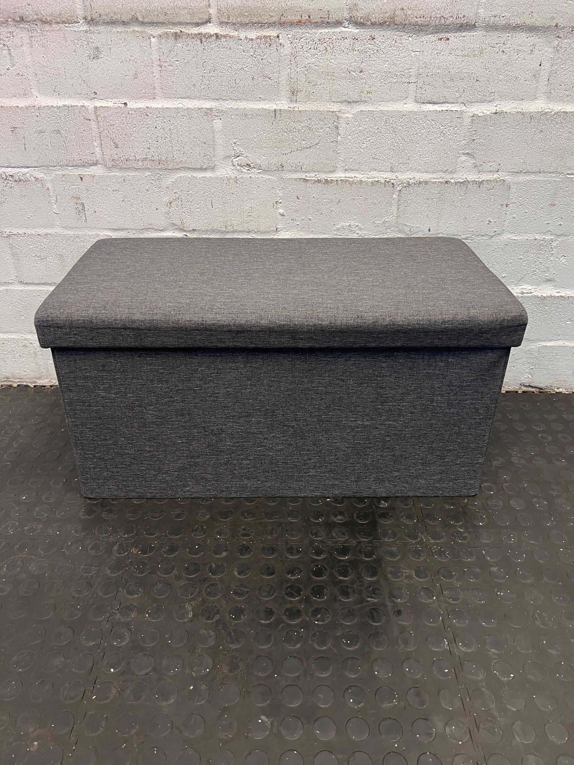 Stylish Grey Fabric Storage Ottoman – Versatile & Space-Saving Storage Solution