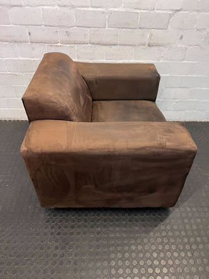 Stylish Brown Fabric Armchair with Minor Wear – Worn