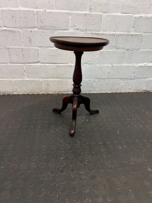 Elegant Vintage Wooden Side Table – Dark Stained, Round Top