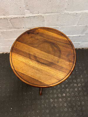 Elegant Round Vintage Side Table - Dark Wood Finish, Classic Design