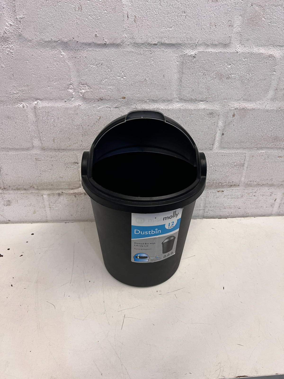 Modern 12L Dome Dustbin with Lift-Up Lid – Black/Silver